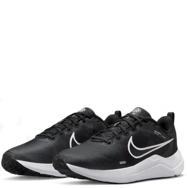 Nike top downshifter sneaker